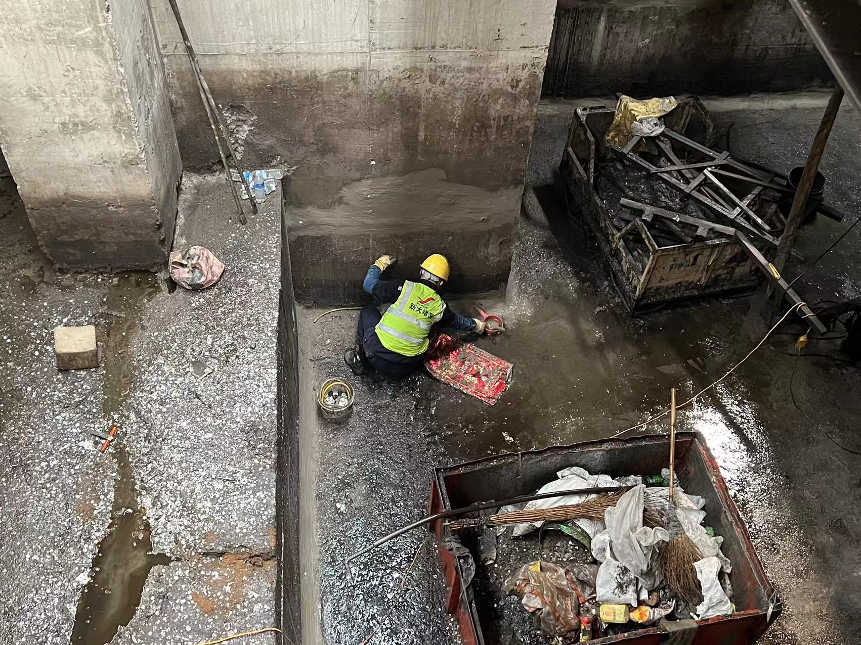 吕梁离石区基坑渗漏水堵漏